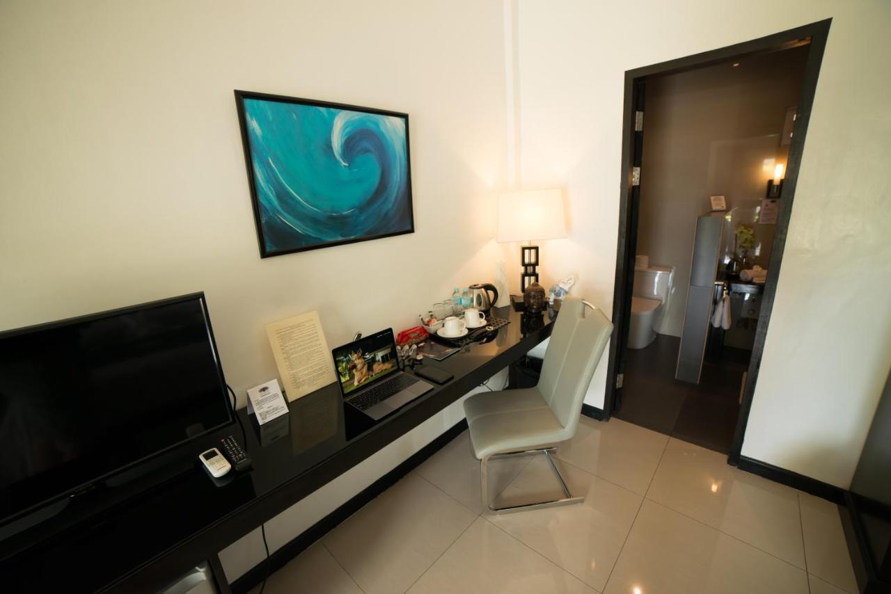 Alona Royal Palm And Restaurant 4*