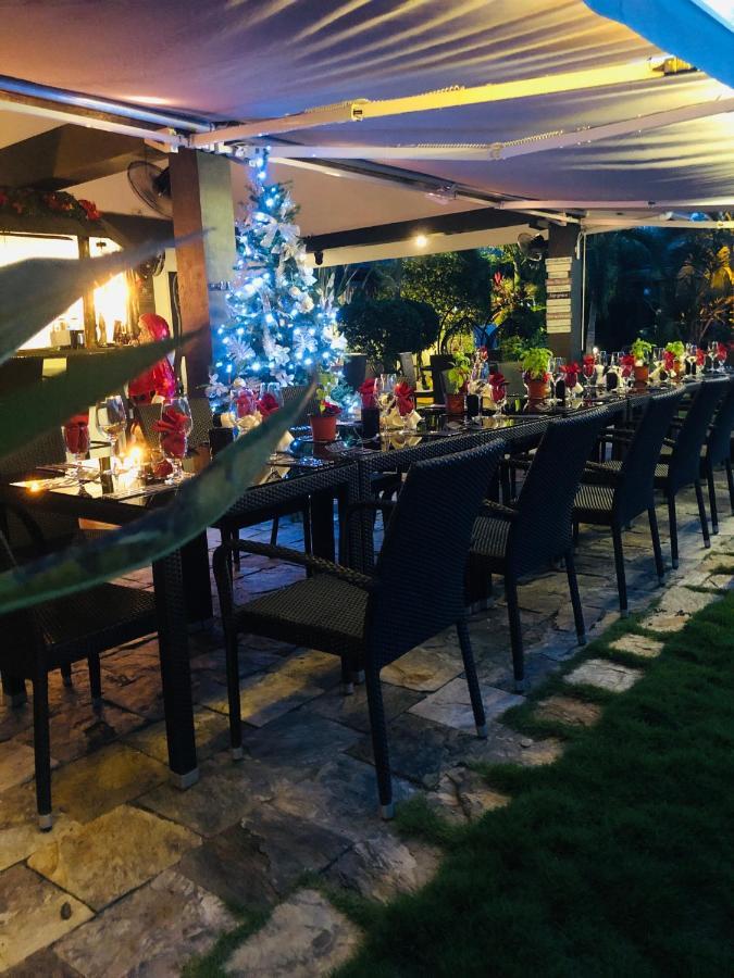Alona Royal Palm And Restaurant 4*