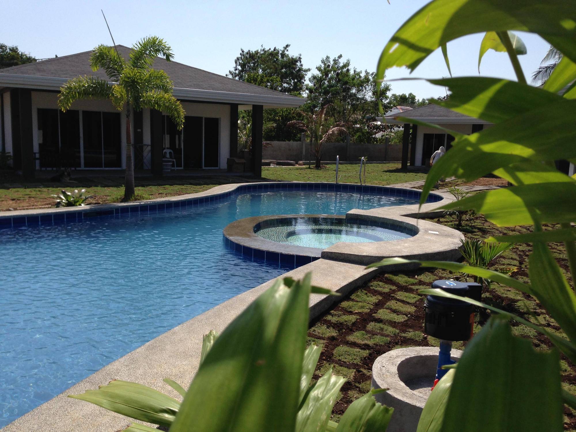 Resort Alona Royal Palm And Restaurant