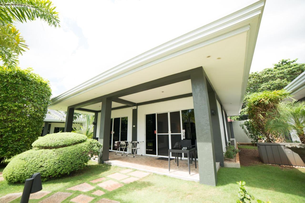 Alona Royal Palm And Restaurant